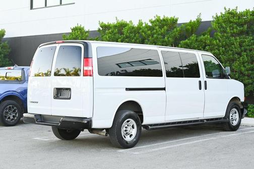 2023 Chevrolet Express 3500 RWD 3500 Extended Wheelbase LS