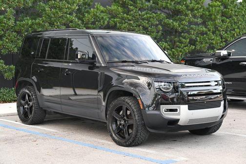 2021 Land Rover Defender 110 SE