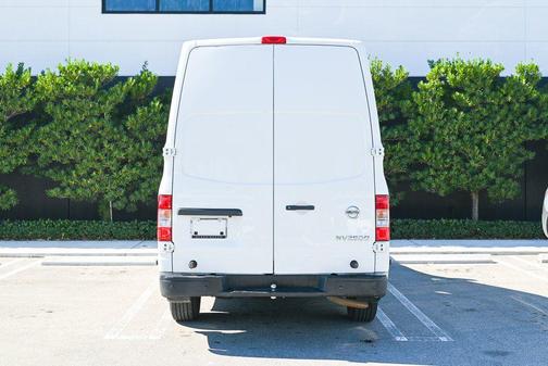 2020 Nissan NV Cargo NV2500 HD SV V8