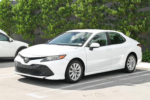 2019 Toyota Camry LE
