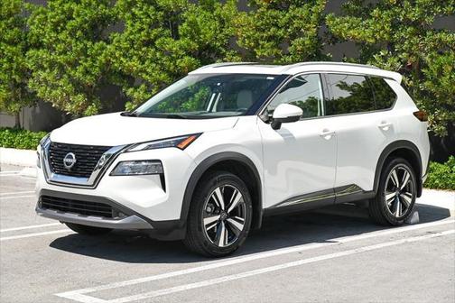 2022 Nissan Rogue SL