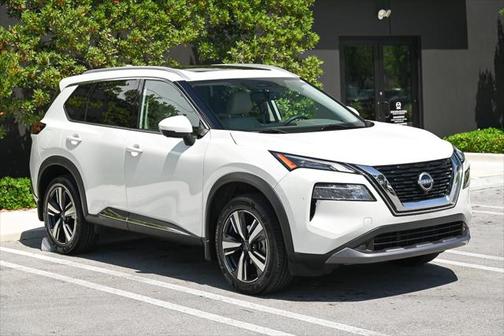 2022 Nissan Rogue SL