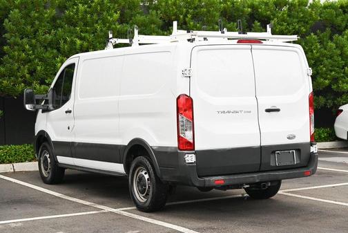 2015 Ford Transit-250 Base