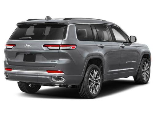 Baltic Gray Metallic Clearcoat 2023 Jeep Grand Cherokee L Overland
