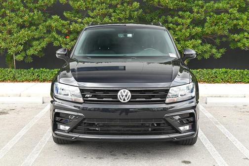 2021 Volkswagen Tiguan 2.0T SE R-Line Black