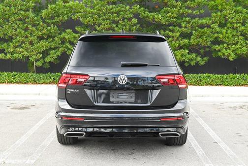 2021 Volkswagen Tiguan 2.0T SE R-Line Black