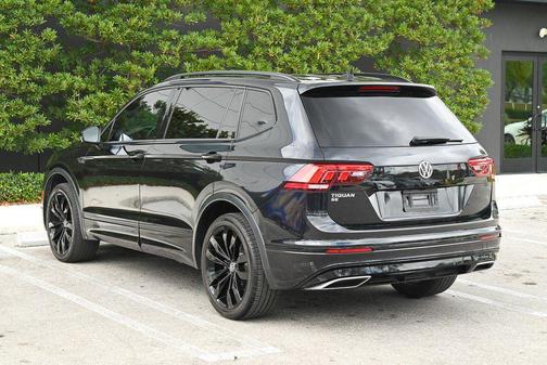 2021 Volkswagen Tiguan 2.0T SE R-Line Black