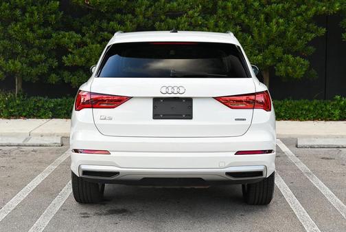 2021 Audi Q3 40 Premium