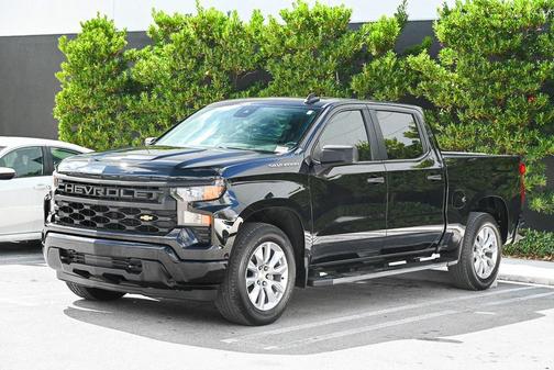 2022 Chevrolet Silverado 1500 Custom