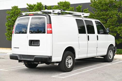 2017 Chevrolet Express 2500 Work Van