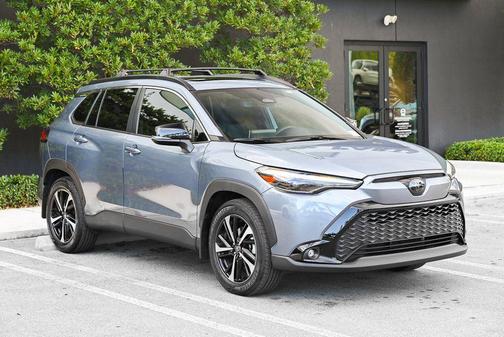 2025 Toyota Corolla Hybrid SE