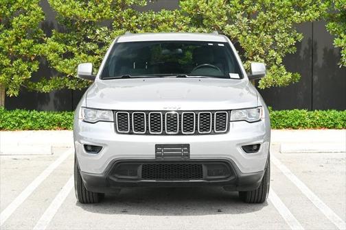 2020 Jeep Grand Cherokee Laredo