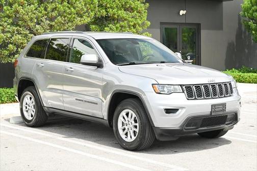 2020 Jeep Grand Cherokee Laredo