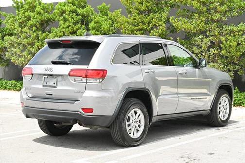2020 Jeep Grand Cherokee Laredo