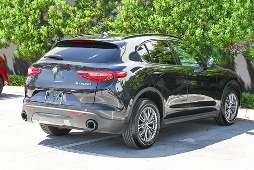 2022 Alfa Romeo Stelvio Sprint