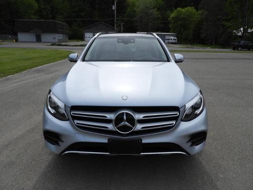Diamond Silver 2016 Mercedes-Benz GLC-Class GLC 300 4MATIC SUV