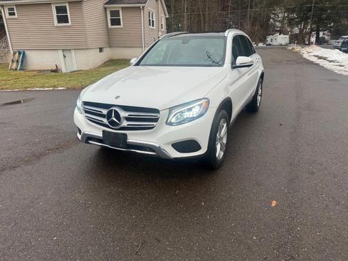 2018 Mercedes-Benz GLC 300 Base 4MATIC