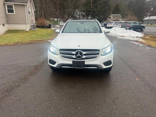 2018 Mercedes-Benz GLC 300 Base 4MATIC