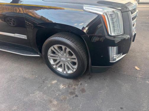 2018 Cadillac Escalade ESV Standard