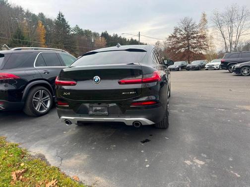 2021 BMW X4 xDrive30i