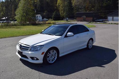 White 2009 Mercedes-Benz C-Class