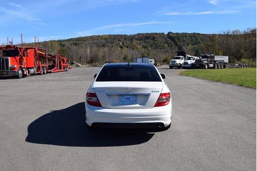 White 2009 Mercedes-Benz C-Class