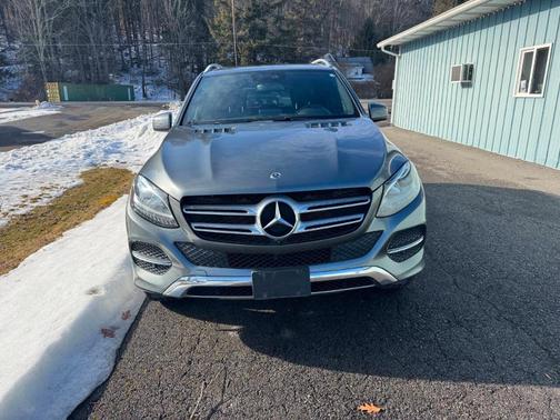 2019 Mercedes-Benz GLE 400 Base 4MATIC