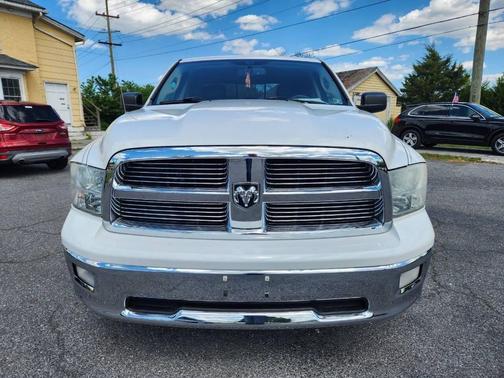 Bright White Clearcoat 2011 Dodge Ram 1500 SLT