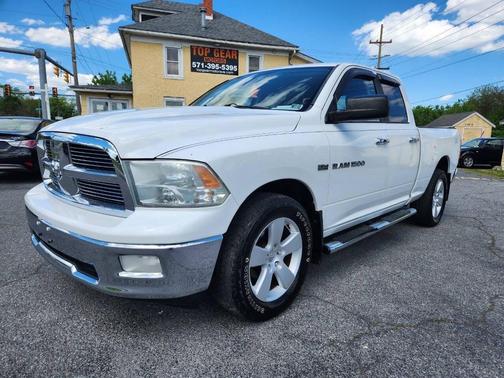 Bright White Clearcoat 2011 Dodge Ram 1500 SLT