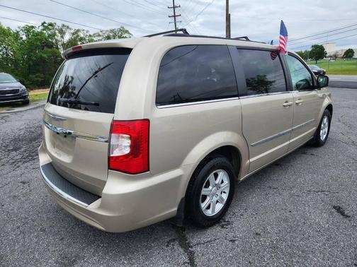 Champagne 2012 Chrysler Town & Country Touring