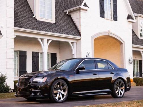 2013 Chrysler 300 SRT8