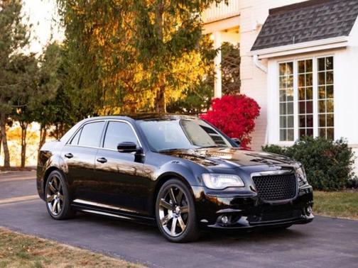 2013 Chrysler 300 SRT8