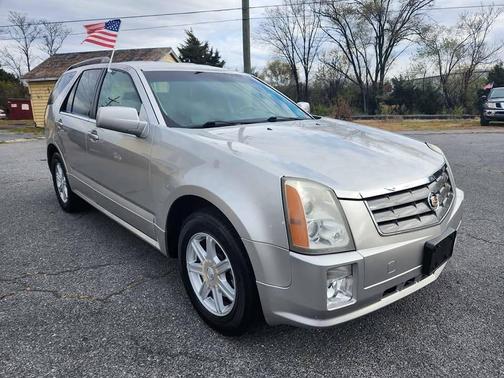 Light Platinum 2004 Cadillac SRX V6