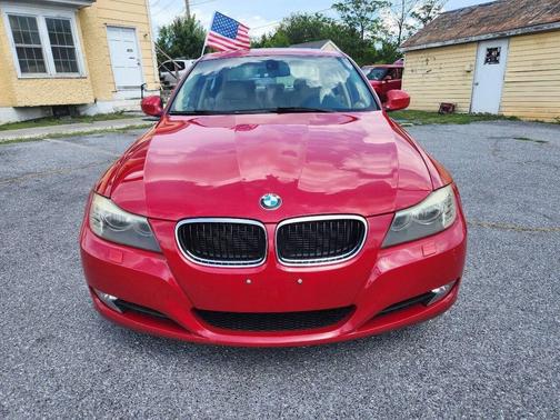 Red 2011 BMW 328 328i 4dr Sedan SULEV