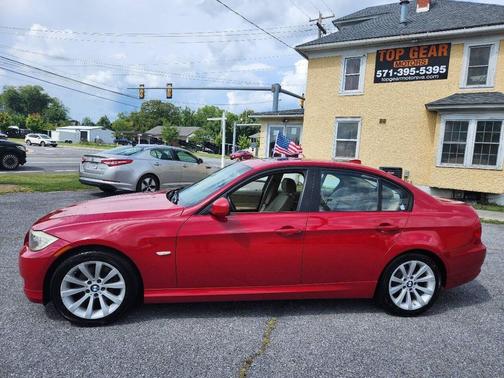 Red 2011 BMW 328 328i 4dr Sedan SULEV