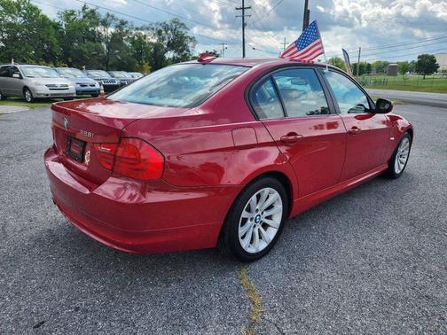 Red 2011 BMW 328 328i 4dr Sedan SULEV