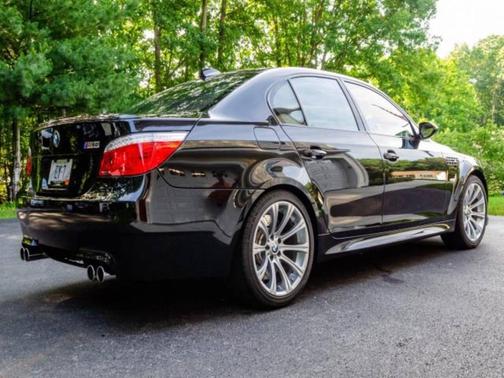 2008 BMW M5 Base