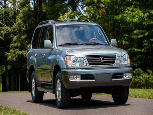 2001 Lexus LX 470 Base