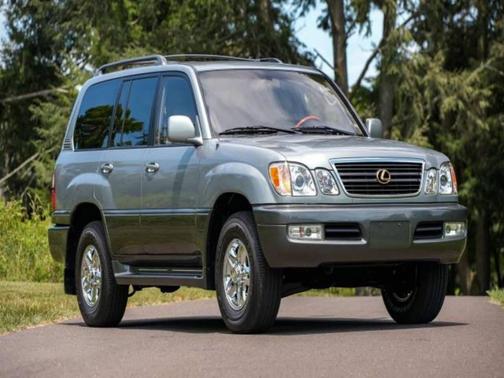 2001 Lexus LX 470 Base