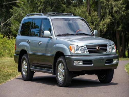 2001 Lexus LX 470 Base