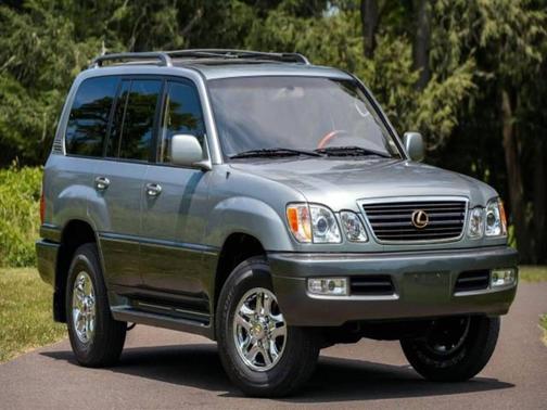2001 Lexus LX 470 Base