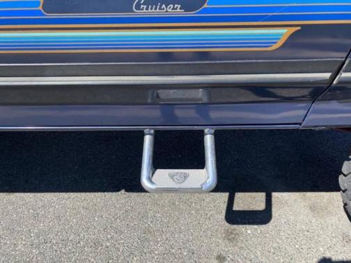 1987 Ford F-150 Base 2dr 4WD Standard Cab LB