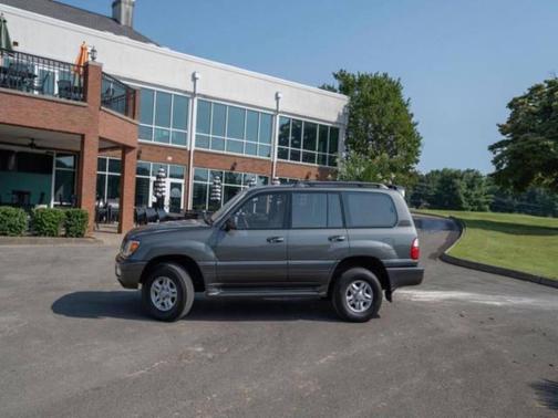 2000 Lexus LX 470 Base