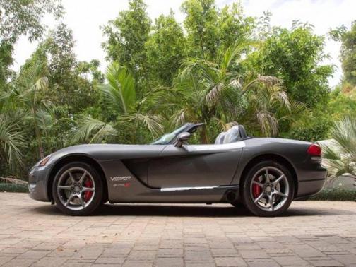 2010 Dodge Viper SRT10