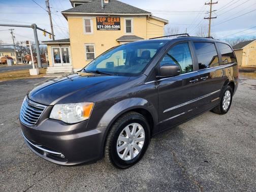 2015 Chrysler Town & Country Touring