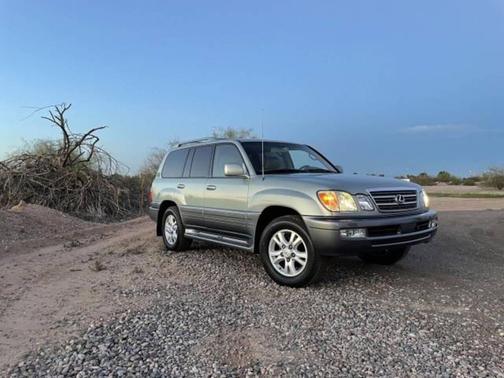 2005 Lexus LX 470 Base