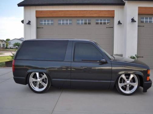 1999 Chevrolet Tahoe Base