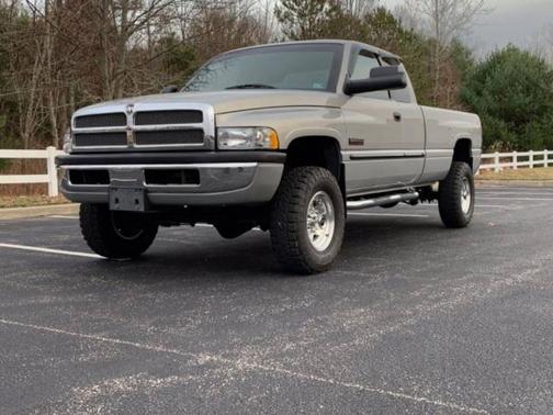 2000 Dodge Ram 2500 SLT