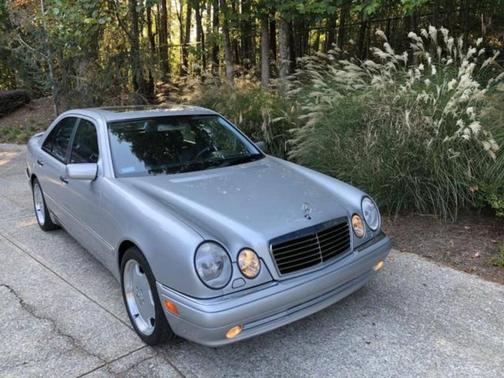 1999 Mercedes-Benz E-Class E 55 AMG 4dr Sedan