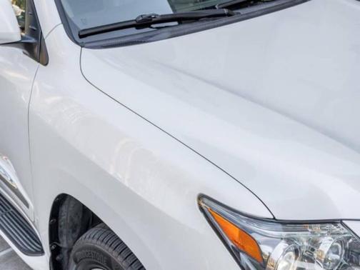 2014 Lexus LX 570 Base